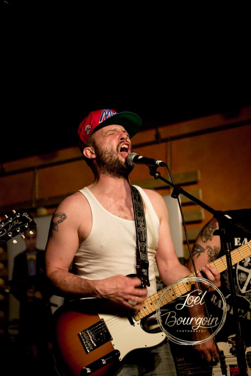 Dee Cracks Live Punk Performance