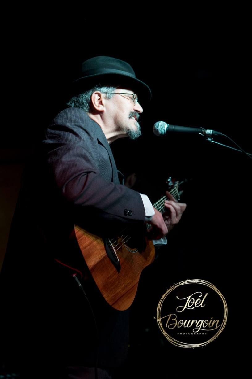 Monsieur & ses Messieurs Live Performance Photo