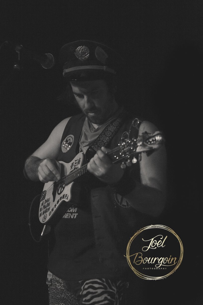 QRBP Live High Energy Performance Visuals