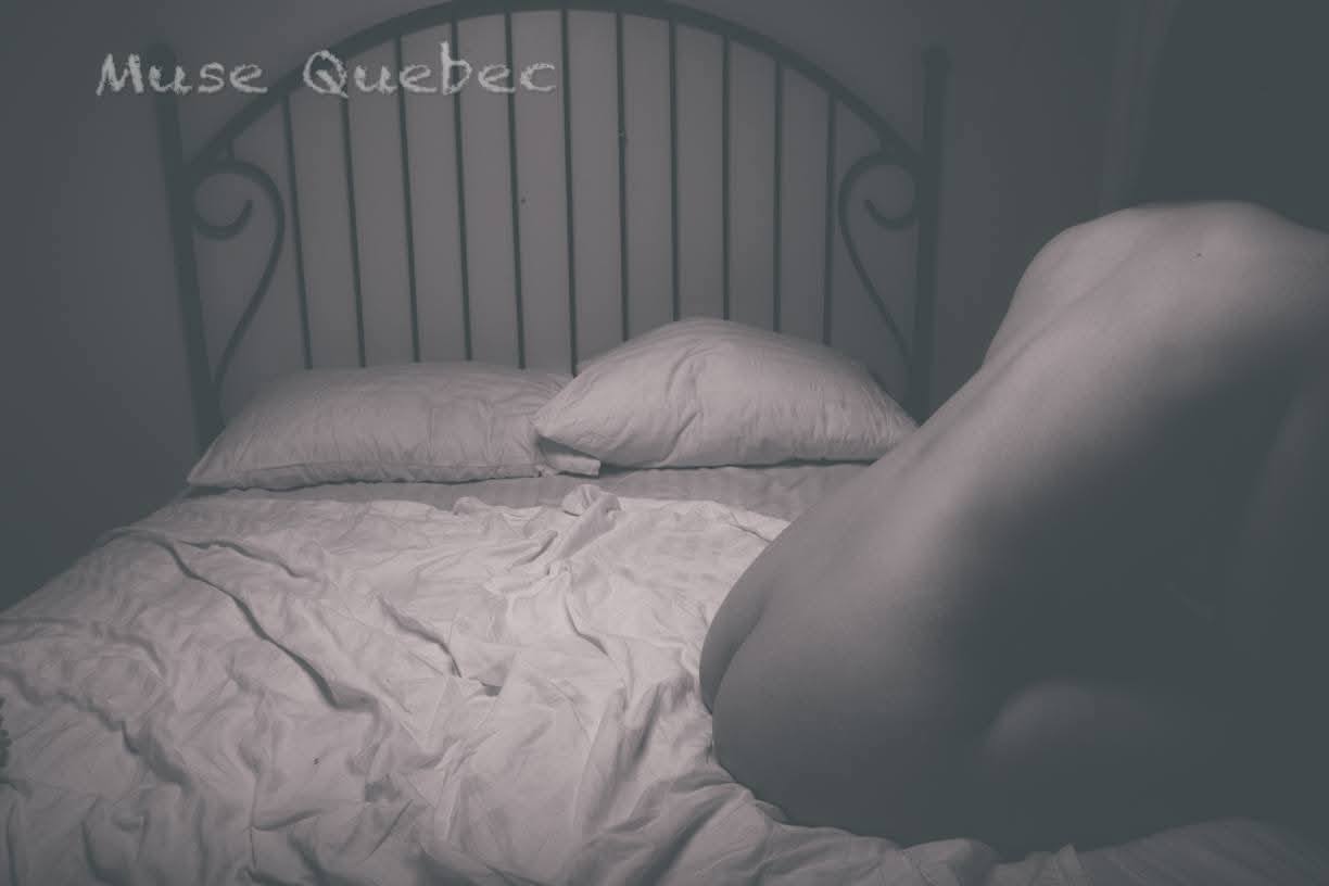 Chiaroscuro Artistic Nude Study - A sculptural exploration of light and form